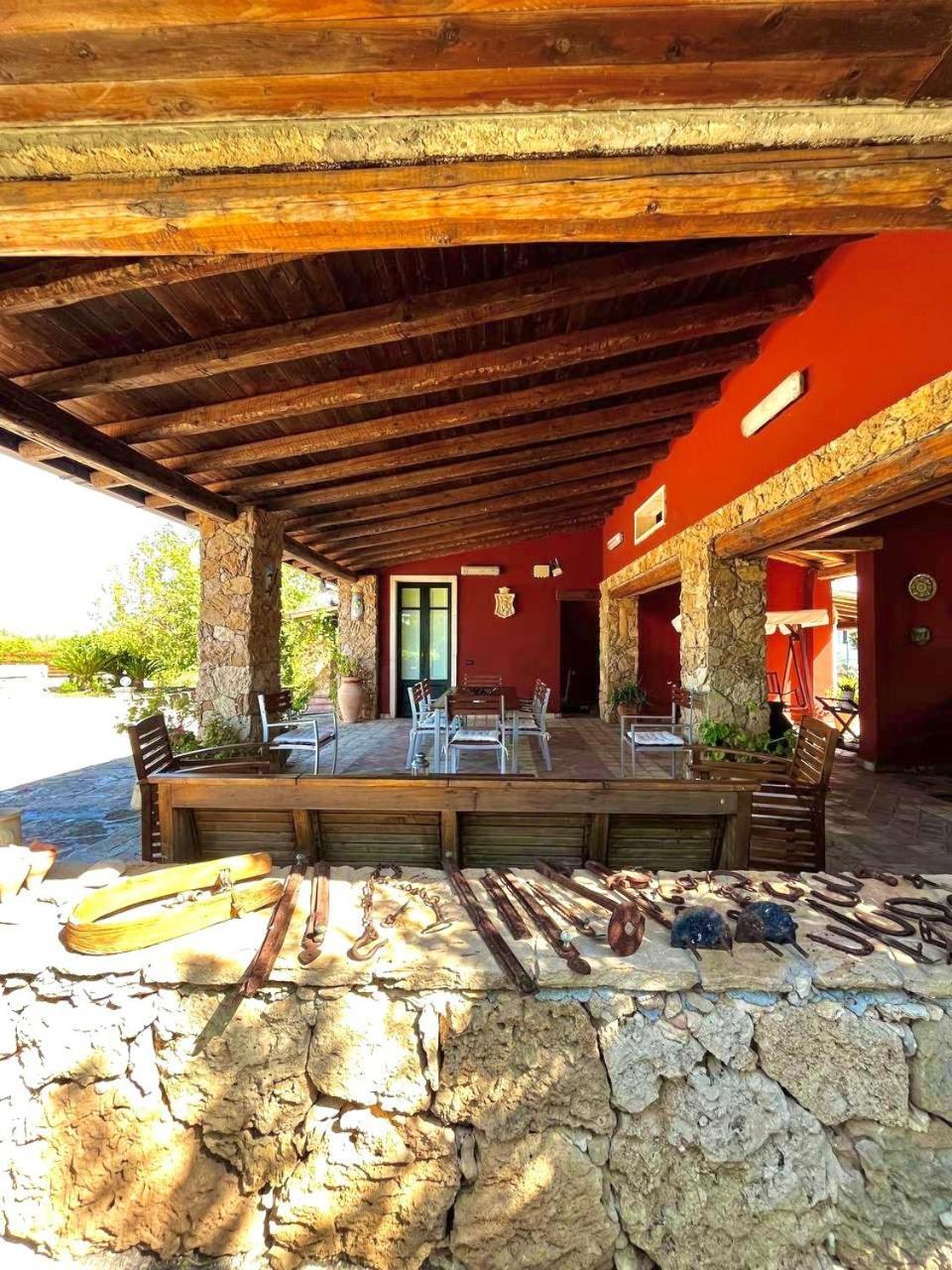 Case Di Loco Castro Agnone Bagni Exterior photo