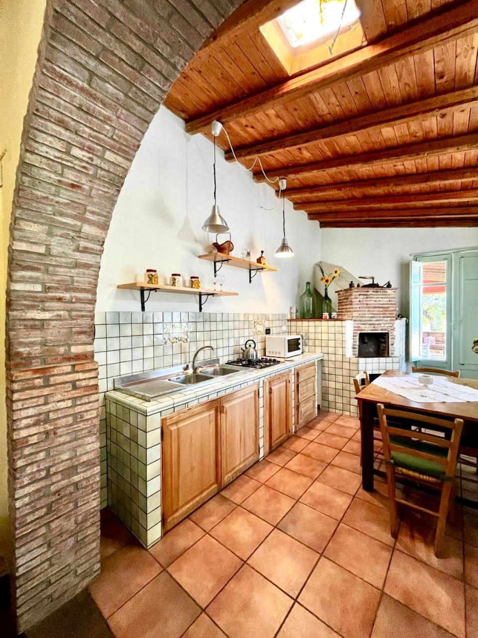 Case Di Loco Castro Agnone Bagni Exterior photo
